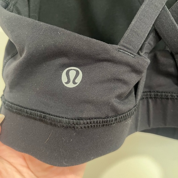Lululemon sports bra - Picture 3 of 5